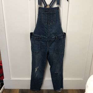 Maternity overalls